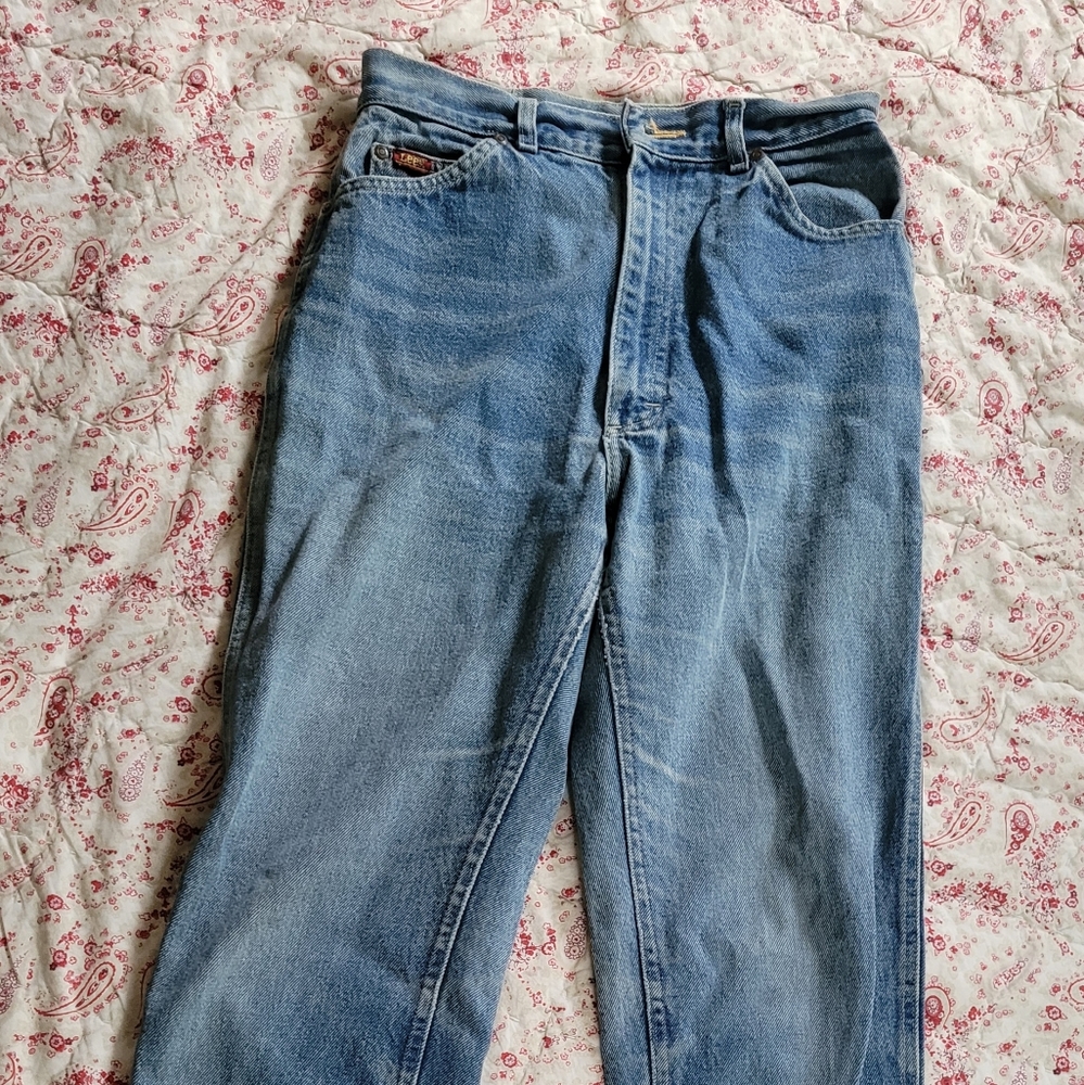 Vintage High-Waisted Jeans